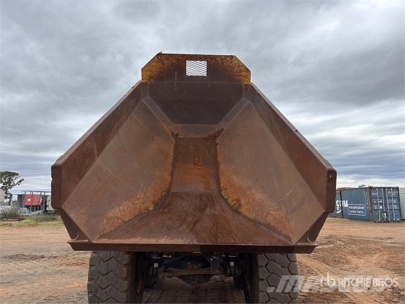 Komatsu HM300-2 Articulated Dump Truck Dúmpers articulados