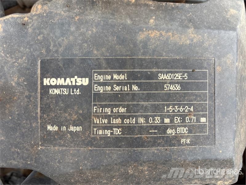Komatsu HM300-2 Articulated Dump Truck Csuklósdömperek