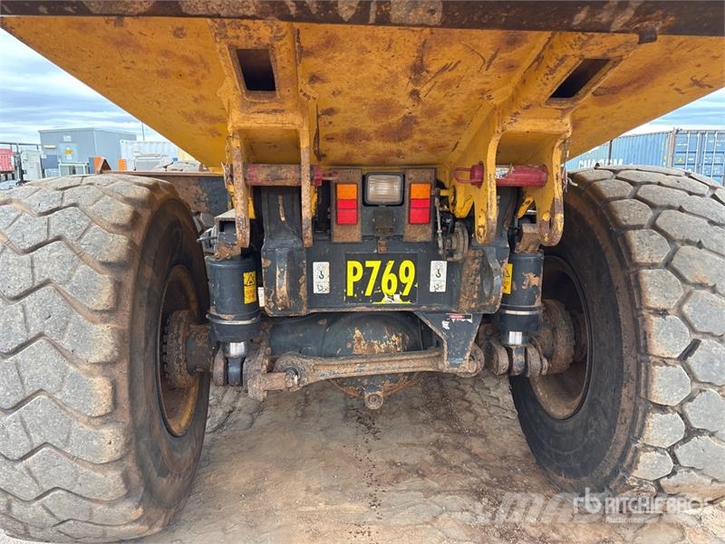 Komatsu HM300-2 Articulated Dump Truck Dúmpers articulados