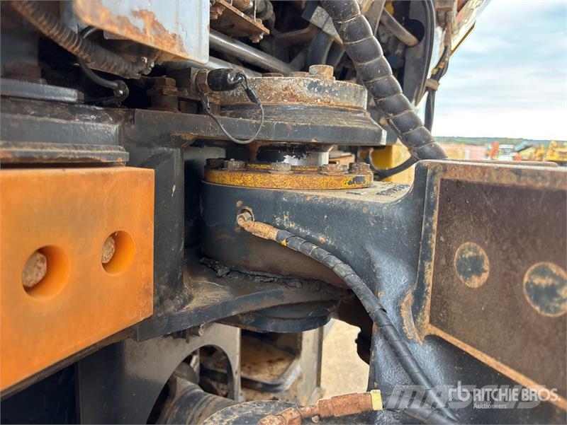 Komatsu HM300-2 Articulated Dump Truck Csuklósdömperek