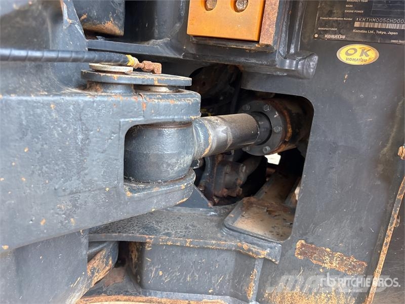 Komatsu HM300-2 Articulated Dump Truck Dúmpers articulados