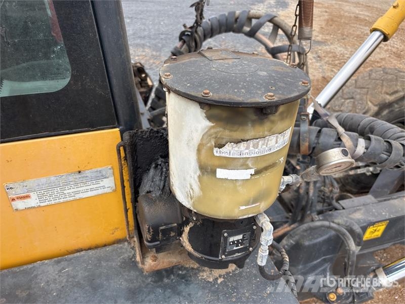 Komatsu HM300-2 Articulated Dump Truck 铰接式自卸车