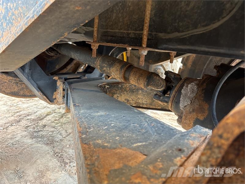 Komatsu HM300-2 Articulated Dump Truck Dúmpers articulados