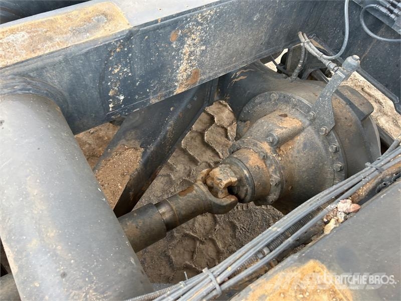 Komatsu HM300-2 Articulated Dump Truck Csuklósdömperek