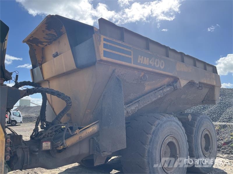 Komatsu HM400-3M0 Csuklósdömperek