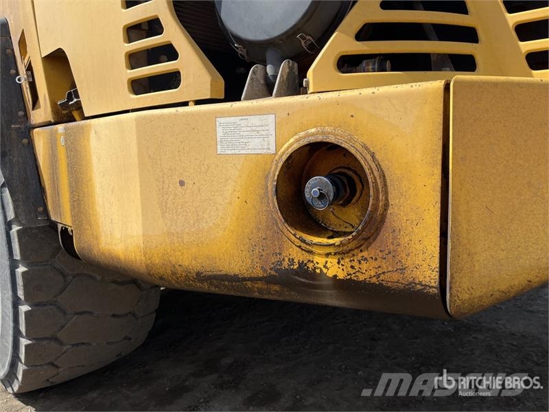 Komatsu HM400-3M0 Csuklósdömperek