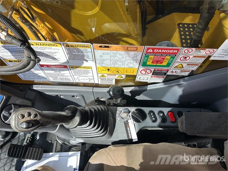 Komatsu PC 138US-11 Tracked Excavator Гусеничні екскаватори