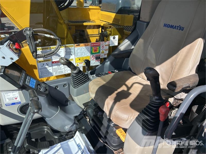 Komatsu PC 138US-11 Tracked Excavator Гусеничні екскаватори