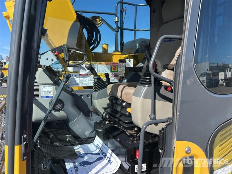 Komatsu PC 138US-11 Tracked Excavator Гусеничні екскаватори