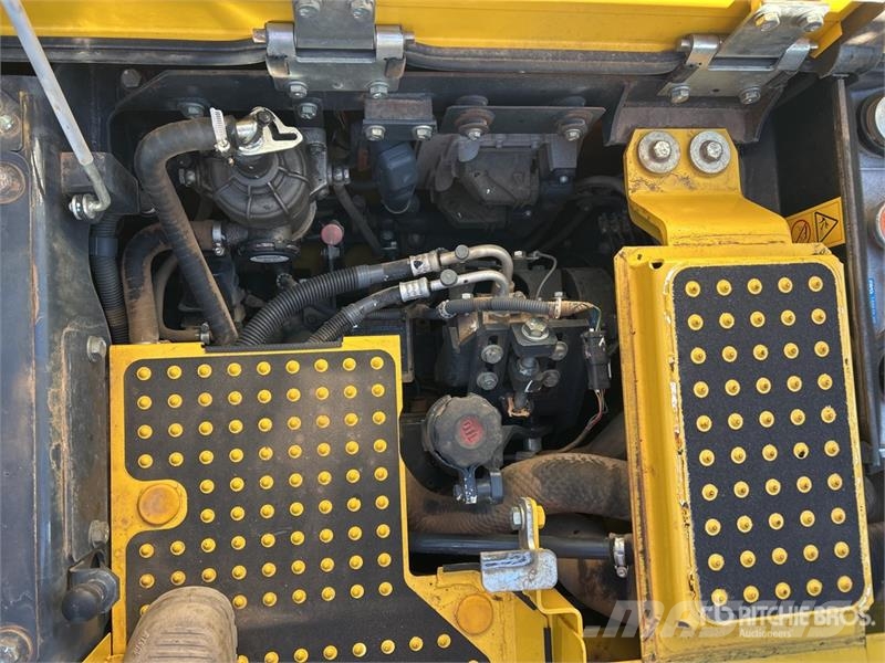 Komatsu PC 138US-11 Tracked Excavator Гусеничні екскаватори