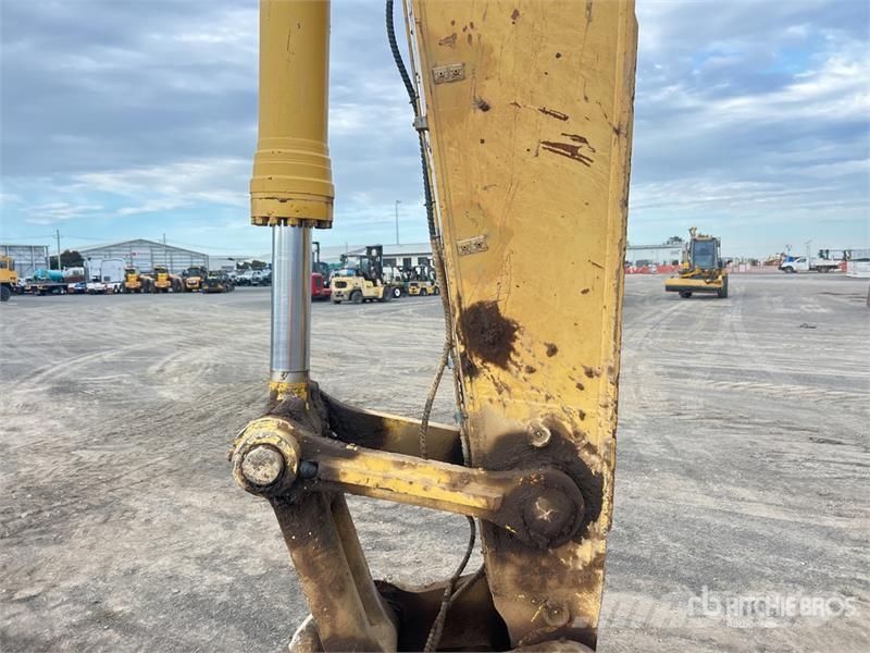 Komatsu PC 450LC Tracked Excavator Crawler excavators