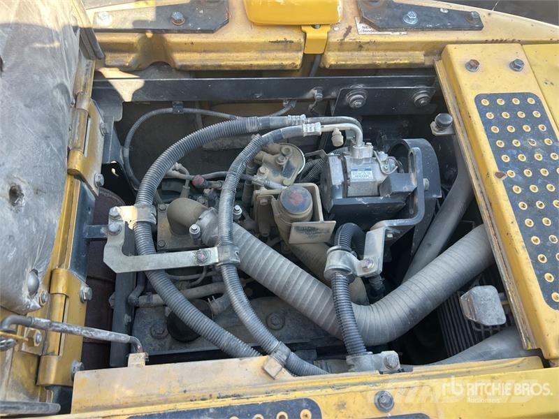 Komatsu PC138US-8 Tracked Excavator Escavatori cingolati