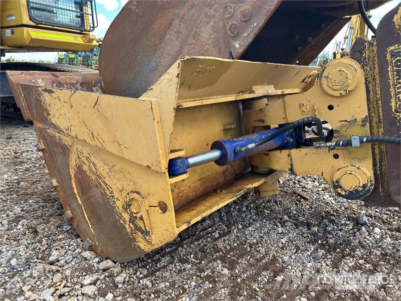 Komatsu PC200LC-8M0 Crawler excavators