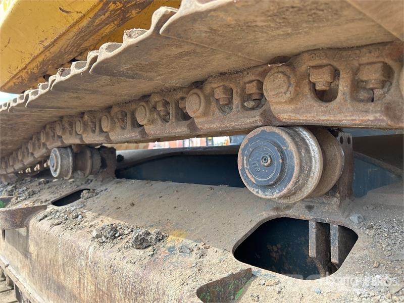 Komatsu PC200LC-8M0 Crawler excavators