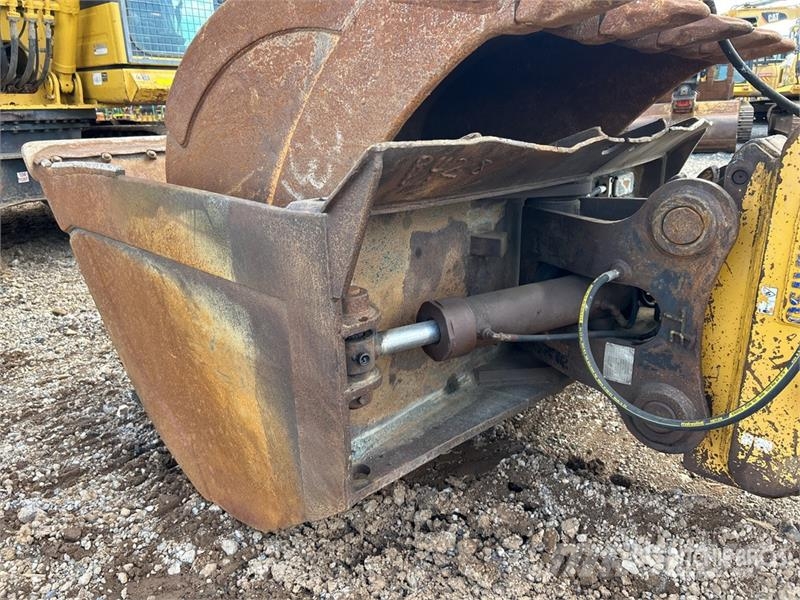 Komatsu PC200LC-8M0 Crawler excavators