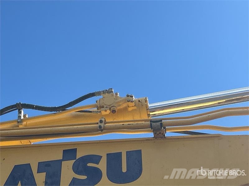 Komatsu PC200LC-8M0 Crawler excavators