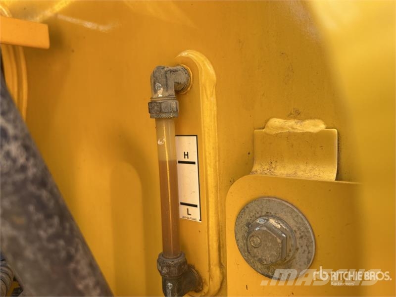 Komatsu PC200LC-8M0 Crawler excavators