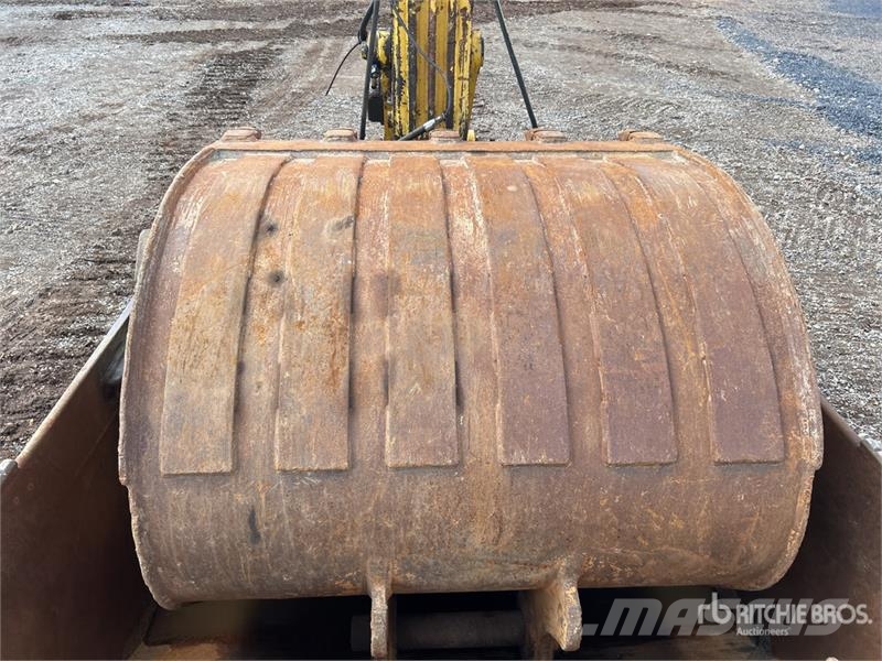 Komatsu PC200LC-8M0 Crawler excavators