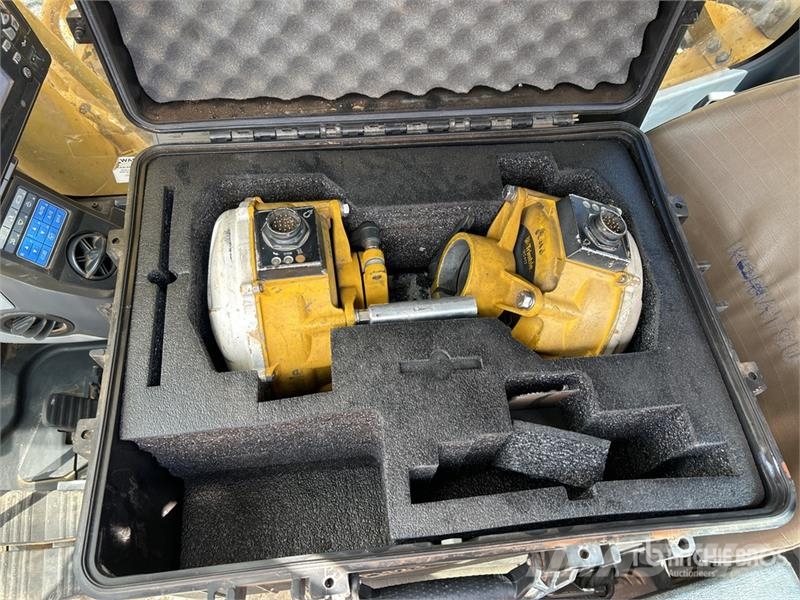 Komatsu PC200LC-8M0 Crawler excavators