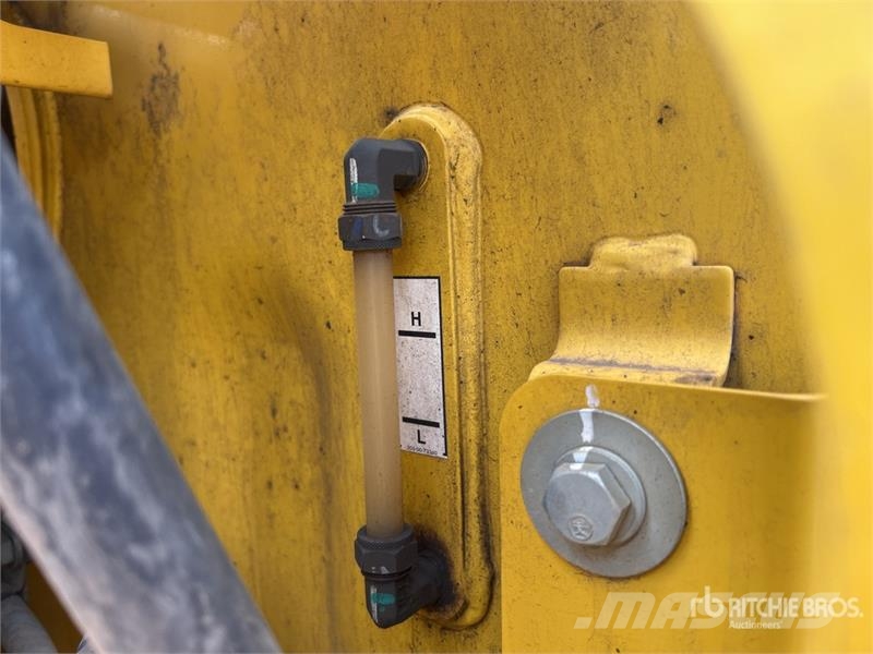 Komatsu PC200LC-8M0 Crawler excavators