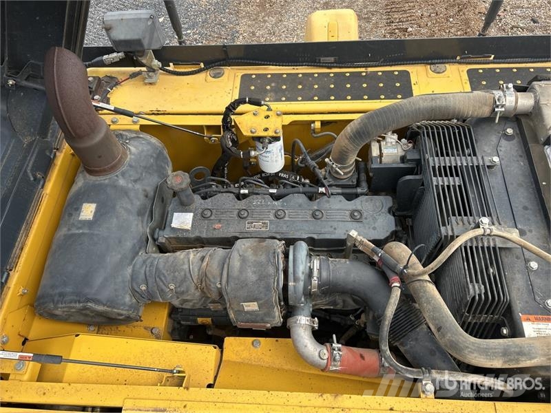 Komatsu PC200LC-8M0 Crawler excavators