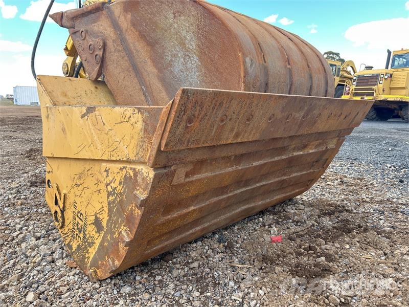 Komatsu PC200LC-8M0 Crawler excavators
