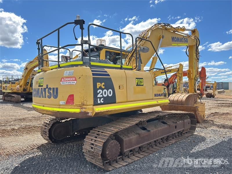 Komatsu PC200LC-8M0 Crawler excavators