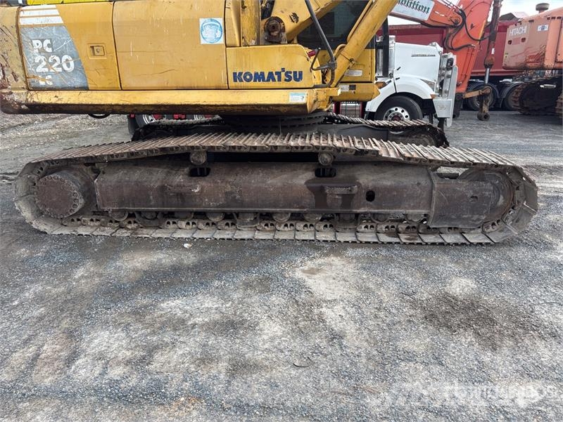 Komatsu PC220LC-8 Tracked Excavator Crawler excavators
