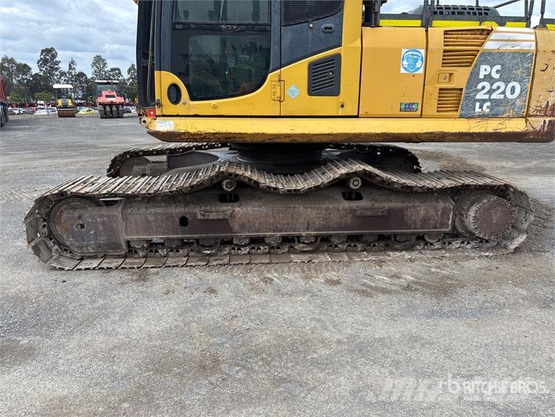 Komatsu PC220LC-8 Tracked Excavator Crawler excavators