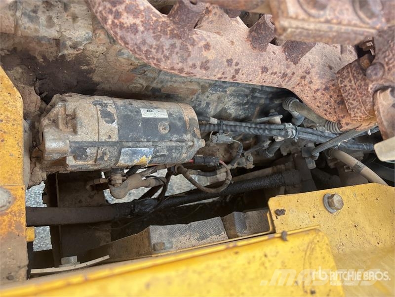 Komatsu PC220LC-8 Tracked Excavator Crawler excavators