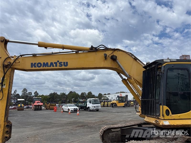 Komatsu PC220LC-8 Tracked Excavator Crawler excavators