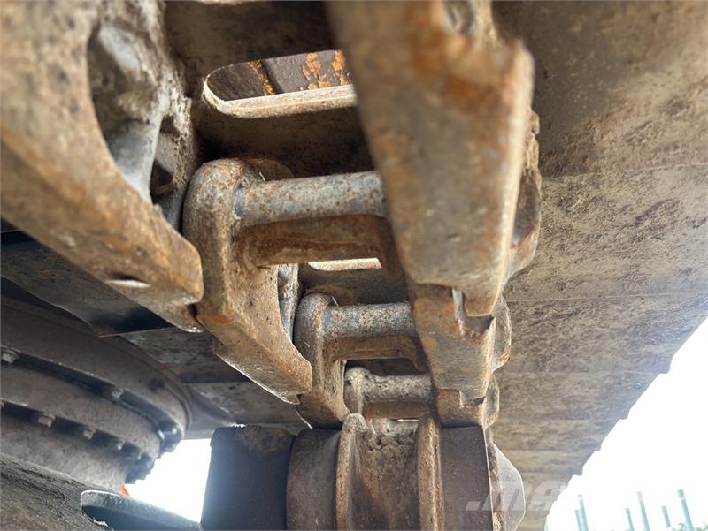 Komatsu PC220LC-8 Tracked Excavator Crawler excavators