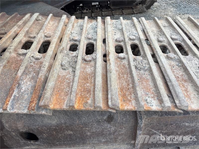 Komatsu PC220LC-8 Tracked Excavator Crawler excavators