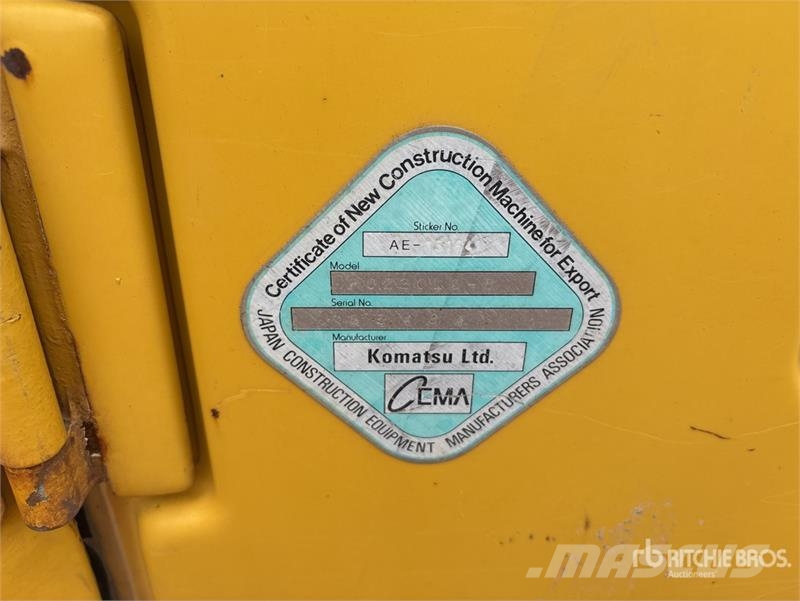 Komatsu PC220LC8 Tracked Excavator Crawler excavators