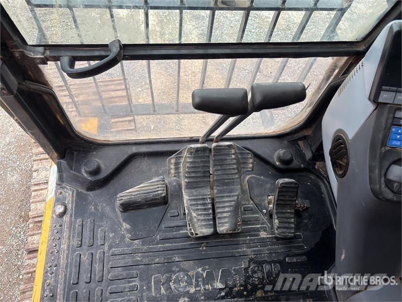 Komatsu PC220LC8 Tracked Excavator Crawler excavators