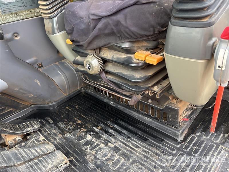 Komatsu PC220LC8 Tracked Excavator Crawler excavators
