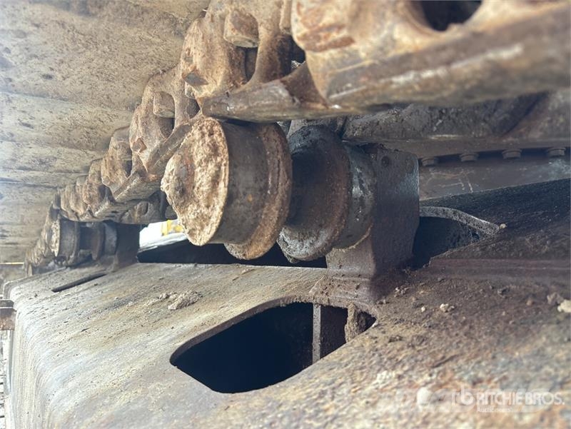 Komatsu PC220LC8 Tracked Excavator Crawler excavators