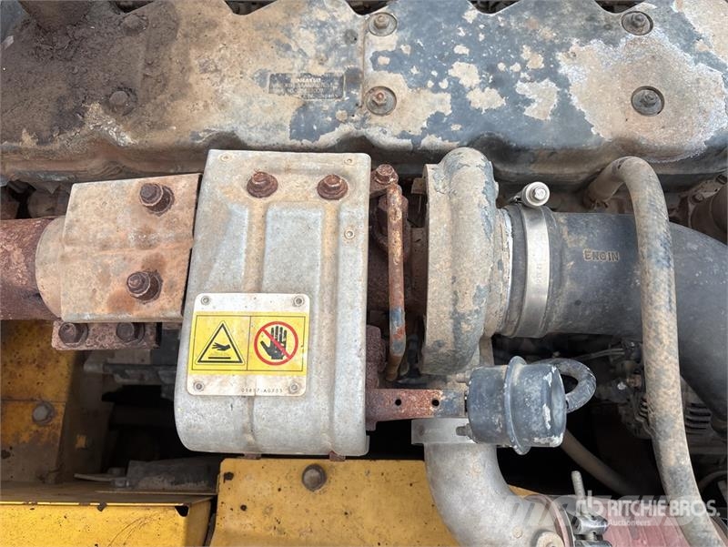 Komatsu PC220LC8 Tracked Excavator Crawler excavators