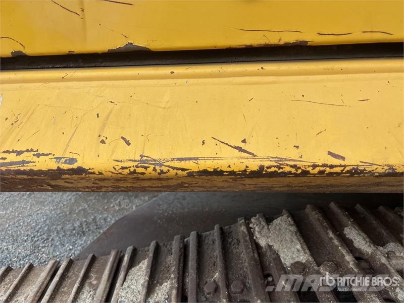 Komatsu PC220LC8 Tracked Excavator Crawler excavators