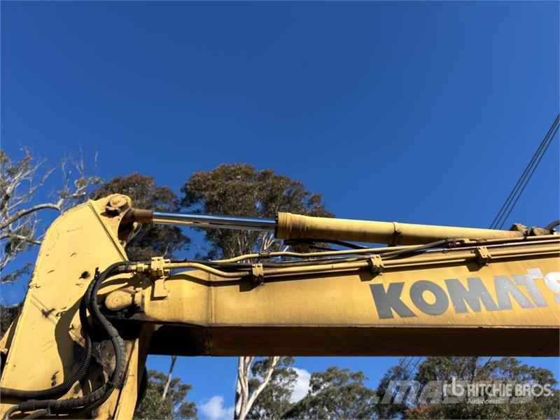 Komatsu PC228US-3NO Tracked Excavator Crawler excavators