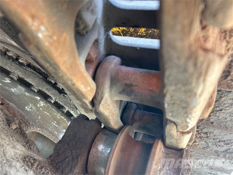 Komatsu PC228US-3NO Tracked Excavator Crawler excavators