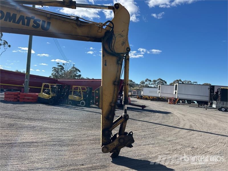 Komatsu PC228US-3NO Tracked Excavator Crawler excavators