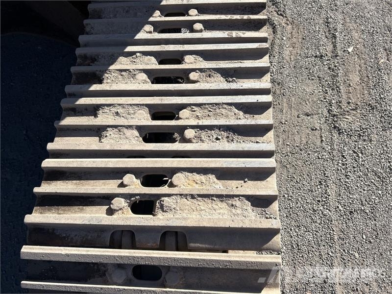 Komatsu PC228US-3NO Tracked Excavator Crawler excavators