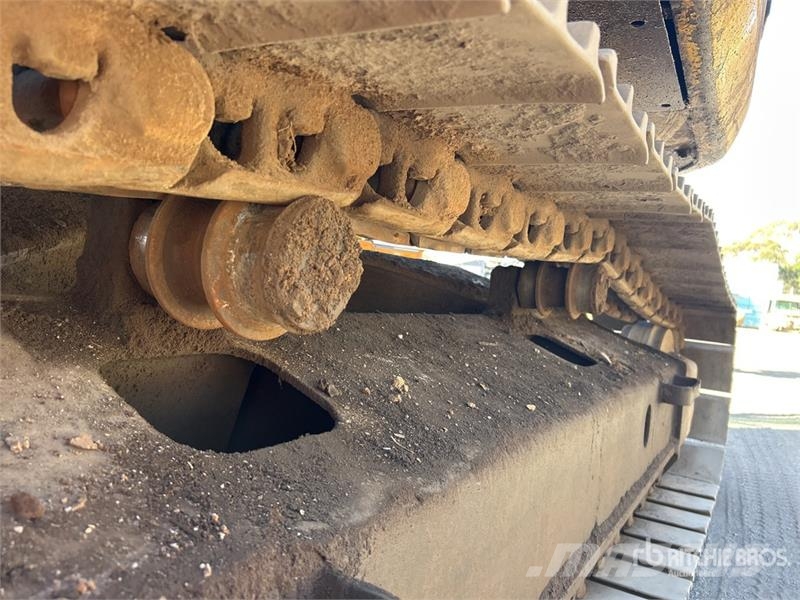 Komatsu PC228US-3NO Tracked Excavator Crawler excavators