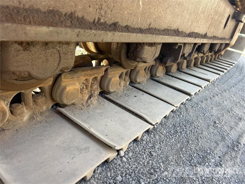 Komatsu PC228US-3NO Tracked Excavator Crawler excavators