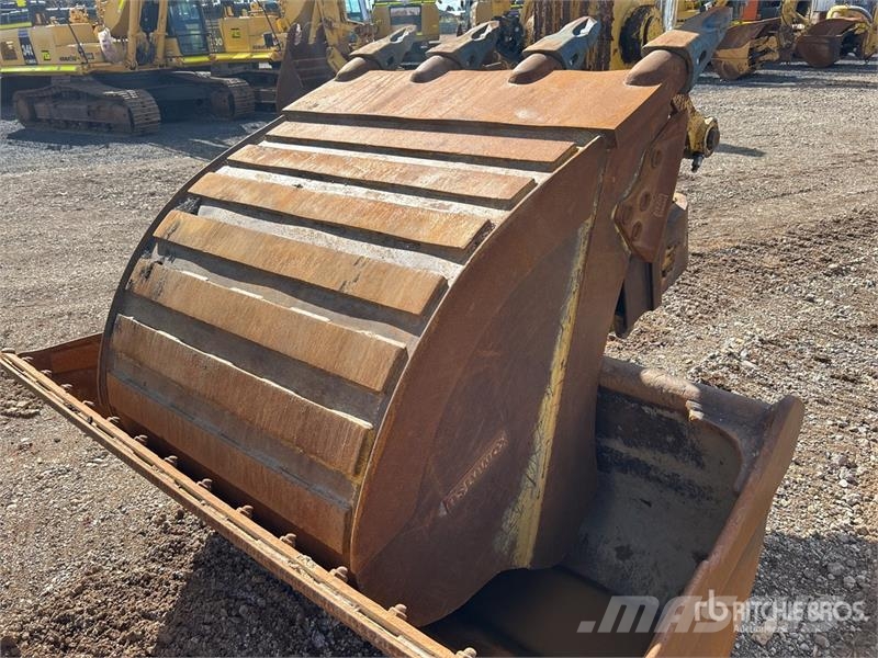 Komatsu PC300LC-8M0 Tracked Excavator Bageri guseničari