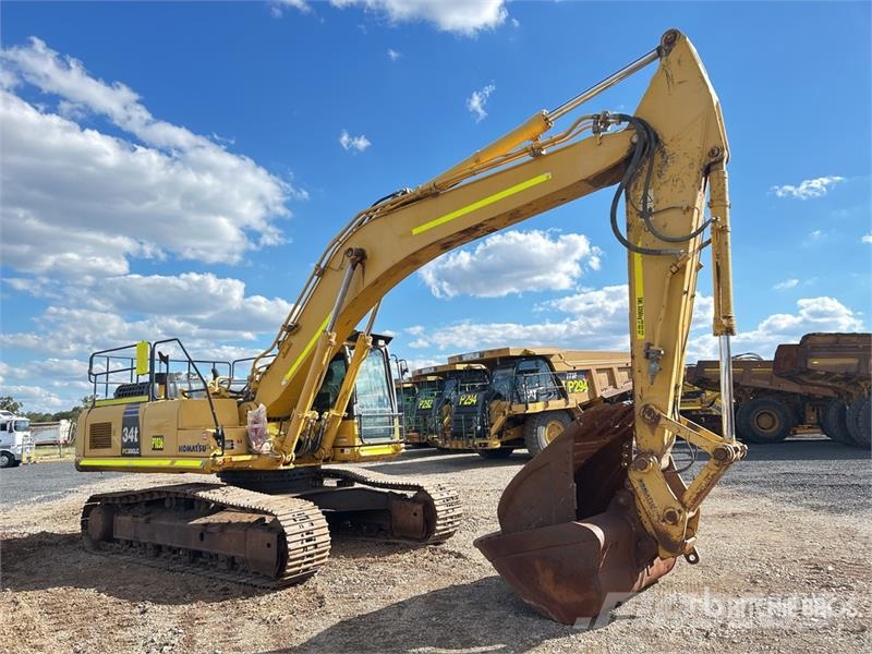 Komatsu PC300LC-8M0 Tracked Excavator Roomikekskavaatorid