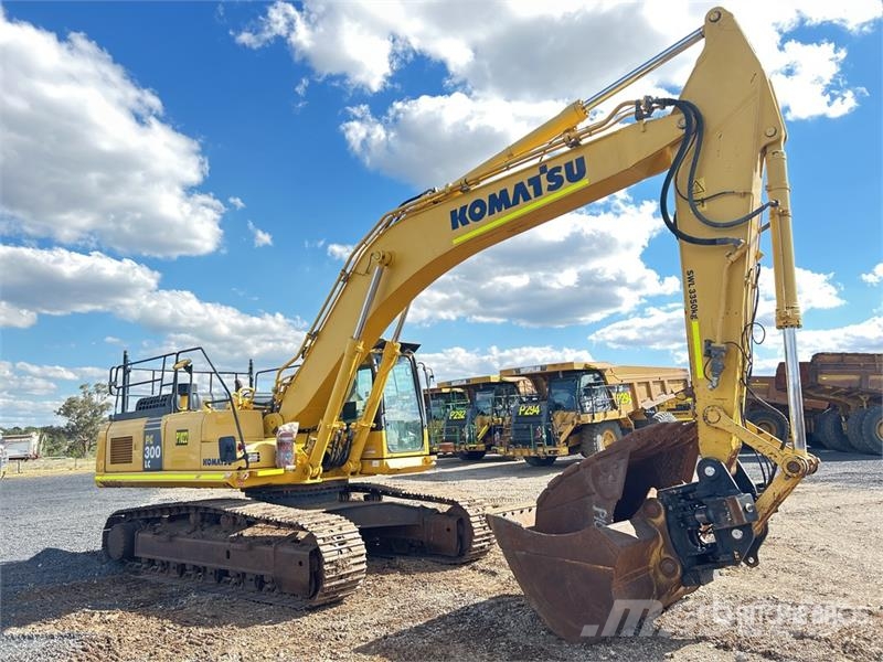 Komatsu PC300LC-8M0 Tracked Excavator Lánctalpas kotrók