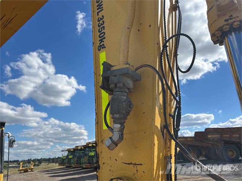 Komatsu PC300LC-8M0 Tracked Excavator Lánctalpas kotrók