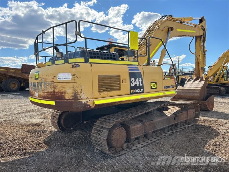 Komatsu PC300LC-8M0 Tracked Excavator Roomikekskavaatorid